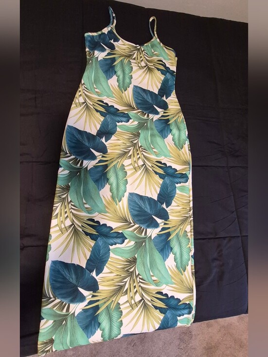 Boohoo Dresses & Skirts - Boohoo Tall Tropical Maxi Dress